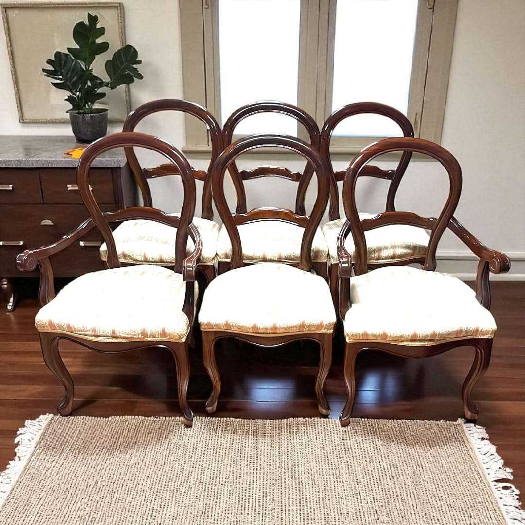 Vista general del lote completo de 6 sillas y sillones isabelinos