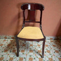 
Gracias a su respaldo envolvente y su asiento tapizado, estas sillas ofrecen una sentada confortable, pensada tanto para comidas prolongadas como para reuniones familiares o mo