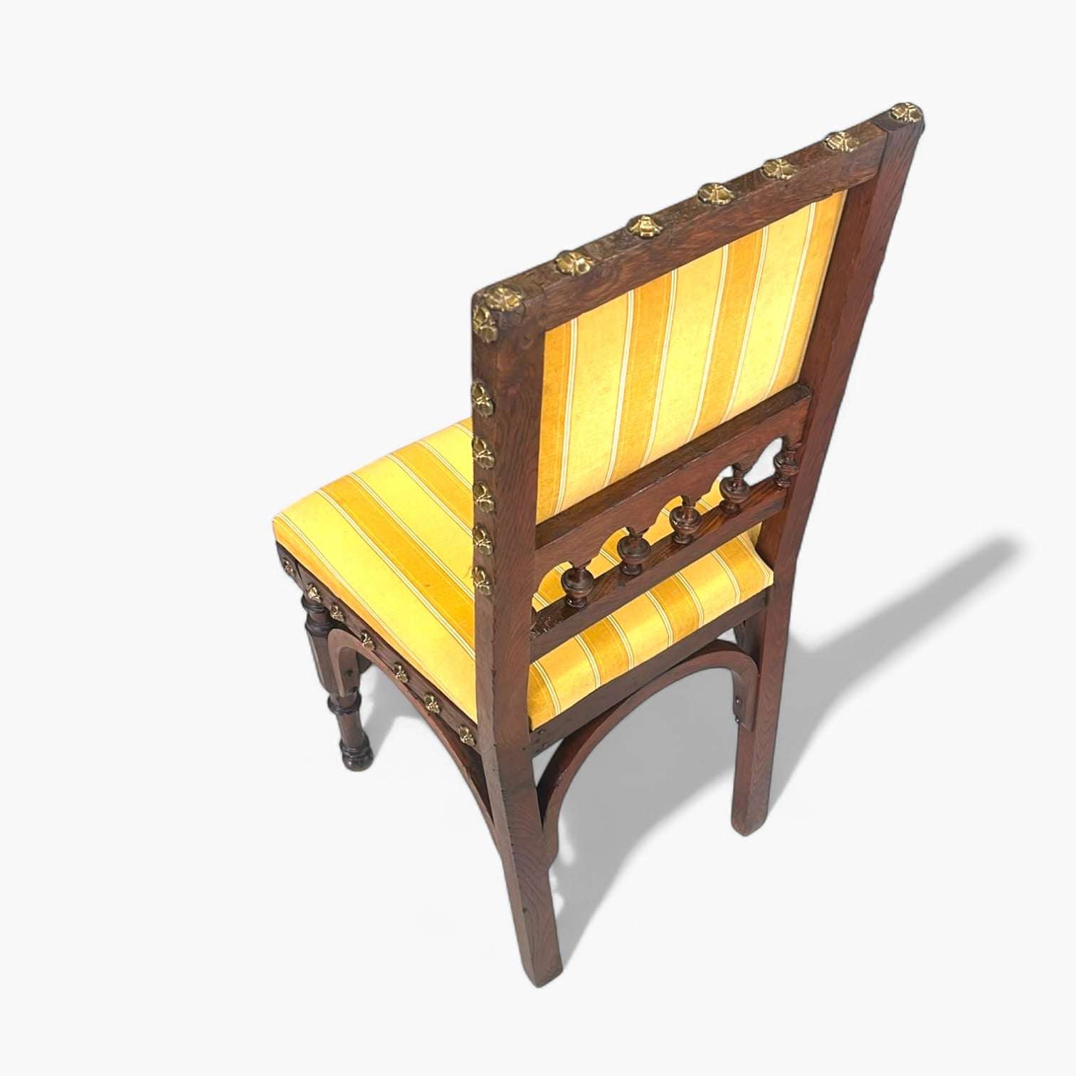 Detalle de la madera y tapizado original