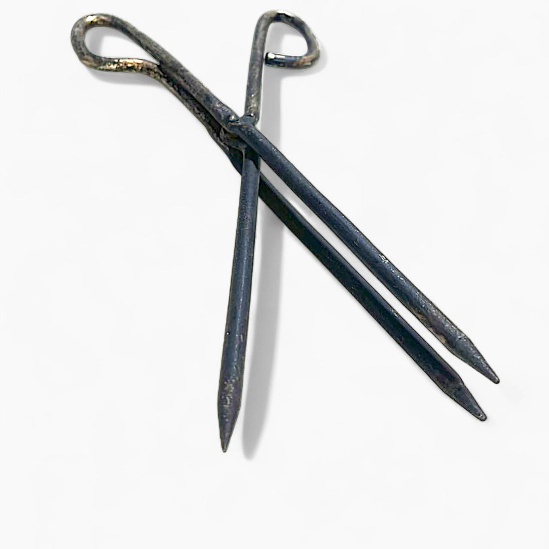 Tijera antigua para tirabuzones o encañonar de hierro forjado.
