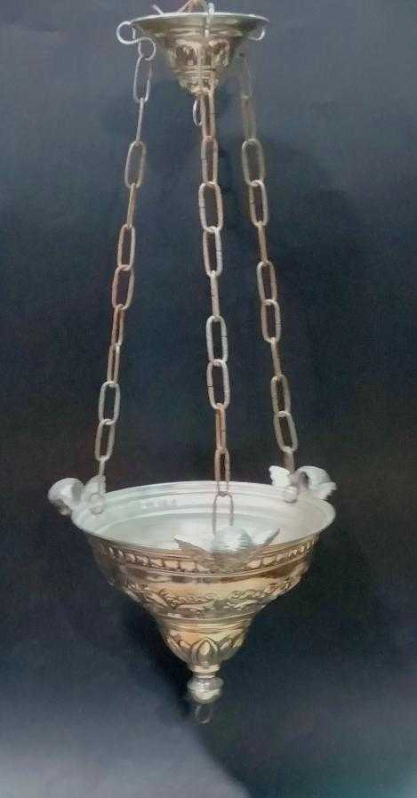 Lámpara incensaria antigua con ángeles de calidad superior colgante de techo en metal dorado y vidrio, ideal para decoración religiosa en el hogar.