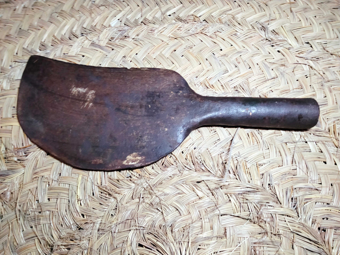 Calabozo podón ramas de 31 cm con hoja curva oxidada, herramienta de jardín tradicional para cortar ramas, ideal en decoración rústica.