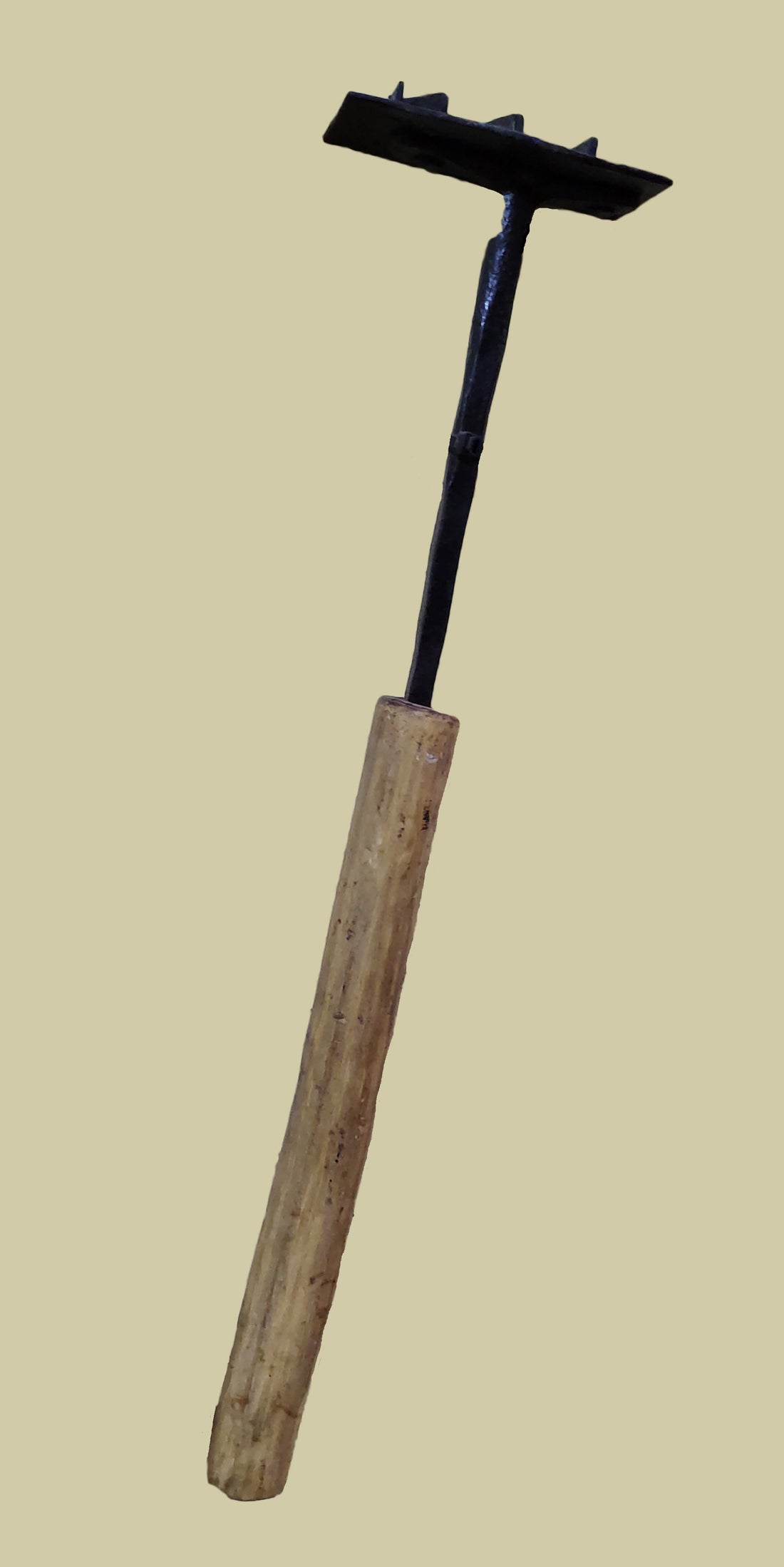 Marcador de cajas de madera al rojo vivo, único - vintage con mango de madera y cabezal metálico, ideal para decoración rústica o coleccionismo.